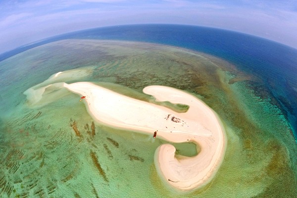 你好，這里是富饒的西沙群島。
